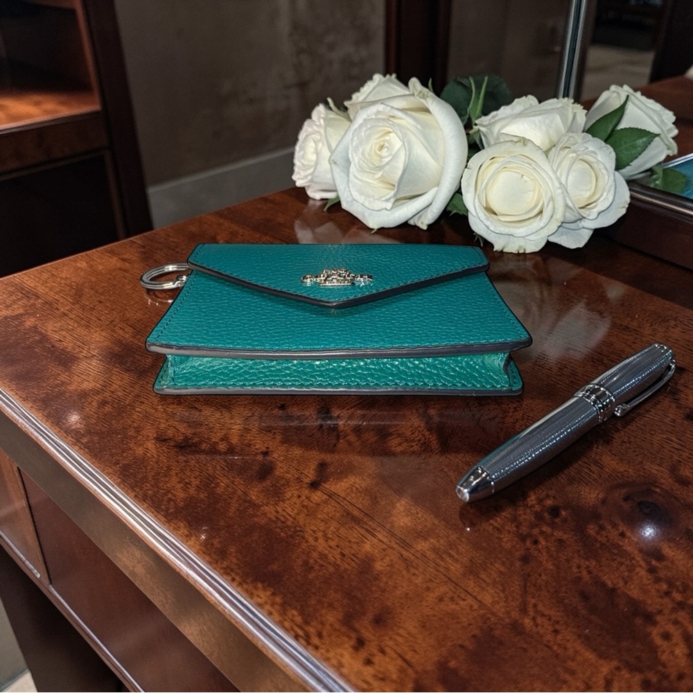 Coach Pebbled Leather Envelope Snap Wallet / Card Case – Teal Green 🩵 - Picture 9 of 10